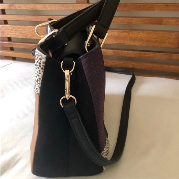 Purse - Picture 2 of 5